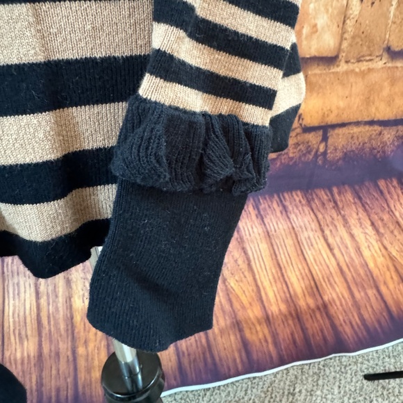 Cabi Striped Sweater - Picture 2 of 3